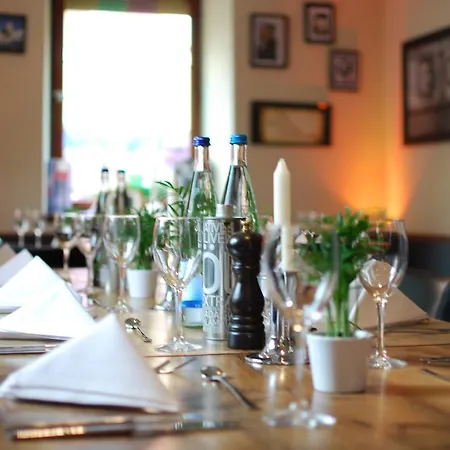 Zum Scheffelhof بيت ضيافة