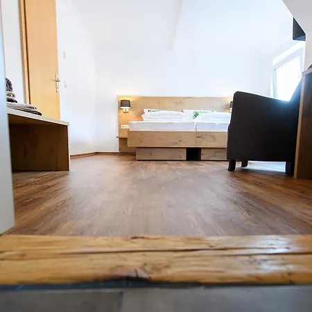 Zum Scheffelhof ゲストハウス